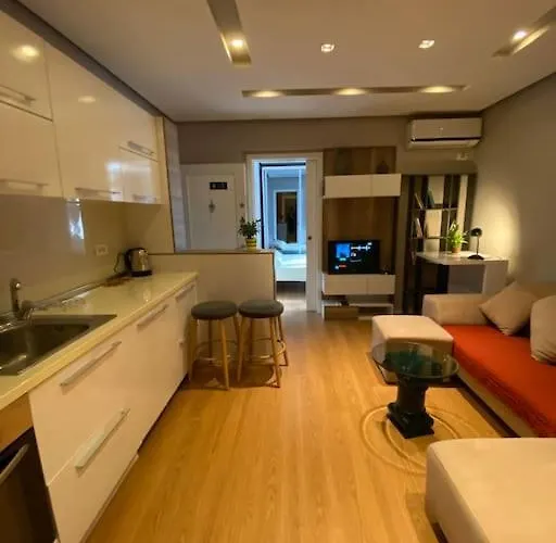 Tokaapartment * تيرانا